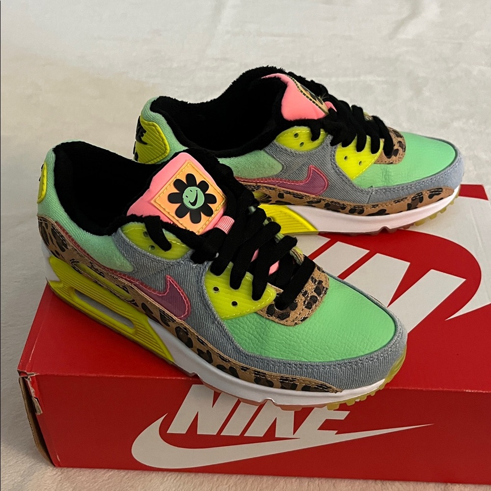 Nike Air Max 90 LX Dancefloor Green - Picture 10 of 11